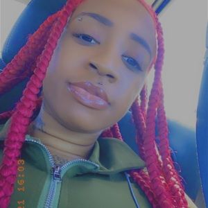 Meet your Posher, Robyn